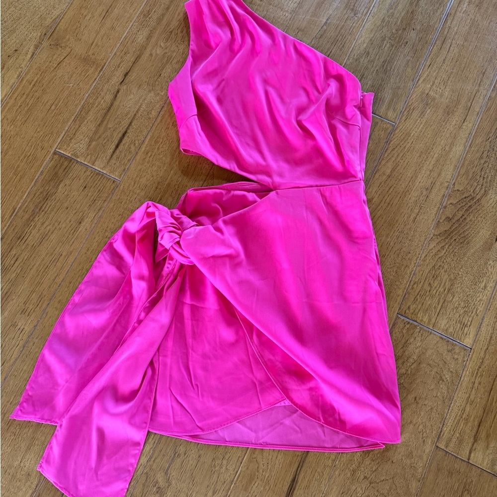 Superdown Crystal Pink One-Shoulder mini dress - Picture 2 of 10